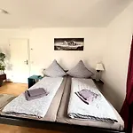 Quarto em Acomodações Particulares Weilheim Mit Garten Spiel Und Spass *