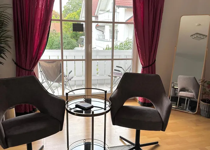 Weilheim Mit Garten Spiel Und Spass