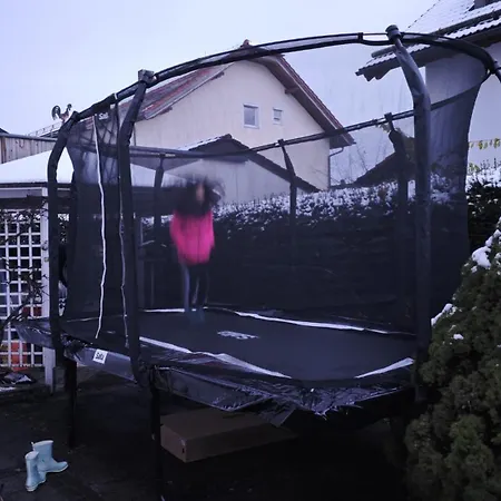 Privatunterkunft Weilheim Mit Garten Spiel Und Spass *