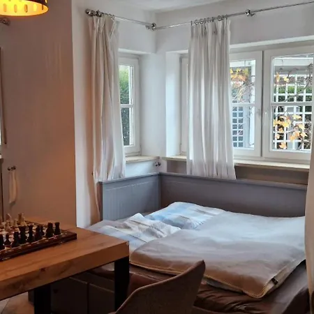 Weilheim Mit Garten Spiel Und Spass * Weilheim in Oberbayern